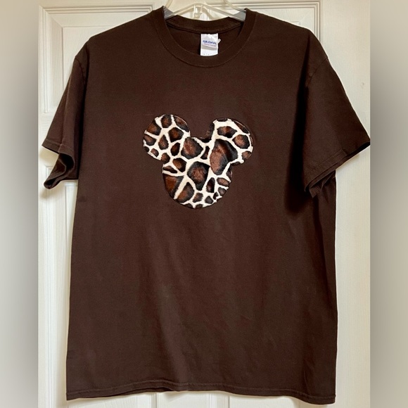 Disney Animal Kingdom Safari T-shirt. Mickey Ears giraffe faux fur - Picture 10 of 10